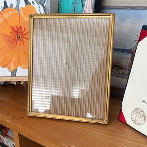VTG Picture Photo Frame 8x10” Gold Metal Ornate Etched Hanging Antique Filigree